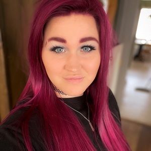 Meet your Posher, Hailey